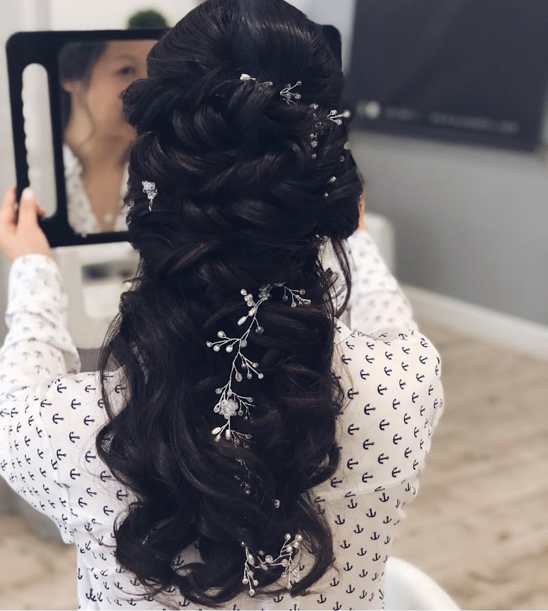 Salon Biology